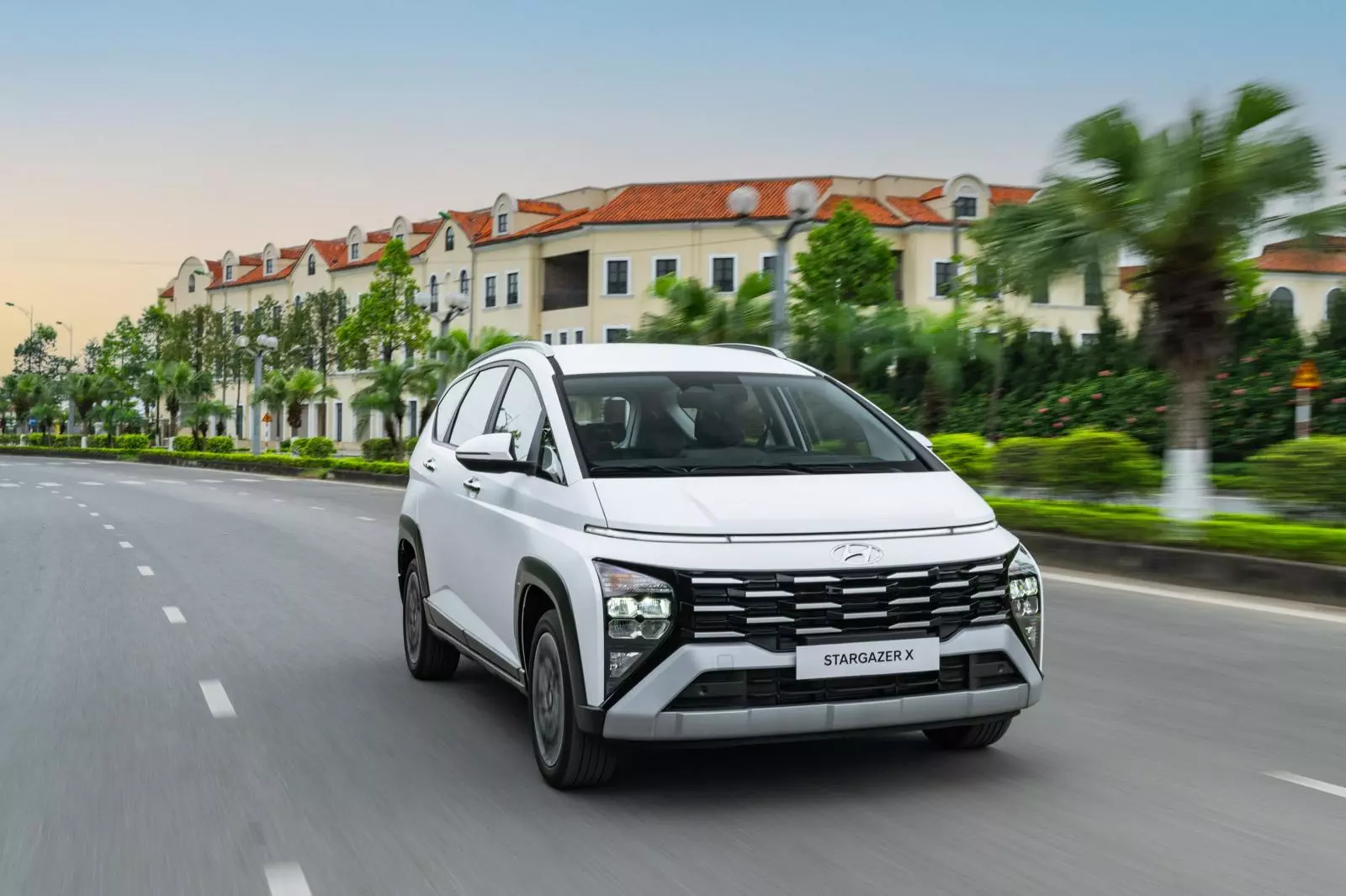 Giá xe Hyundai Stargazer mới nhất tháng 6/2024