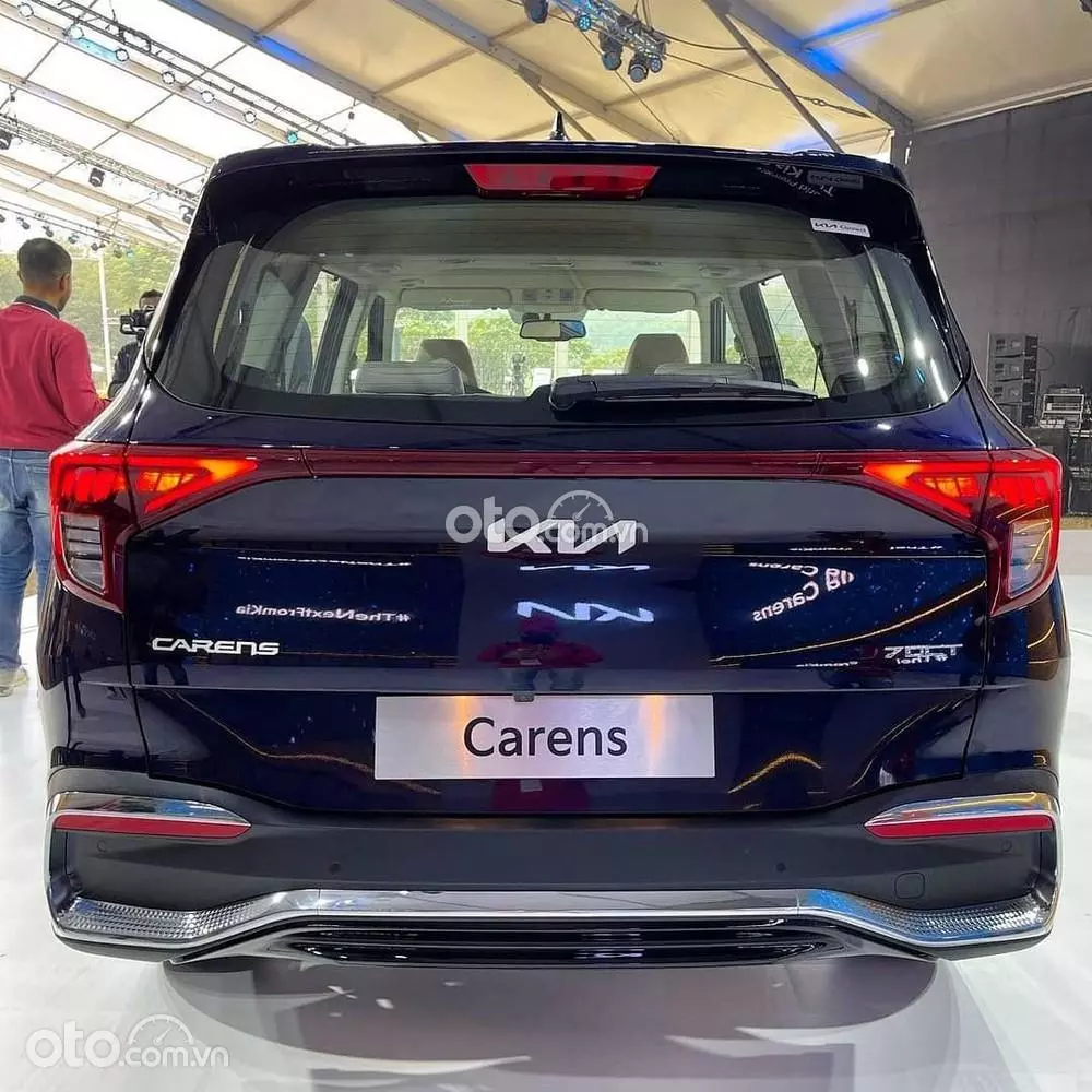 Giá xe KIA Carens từ 589 triệu đồng kèm ưu đãi mới nhất tháng 6/2024