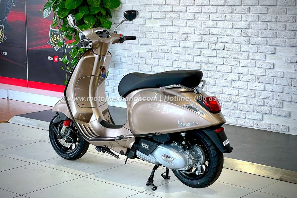 Vespa Sprint S 150 TFT 2024 Thể Thao, Hiện Đại. Bảo Hành 3 năm - Motoplex Hanoi