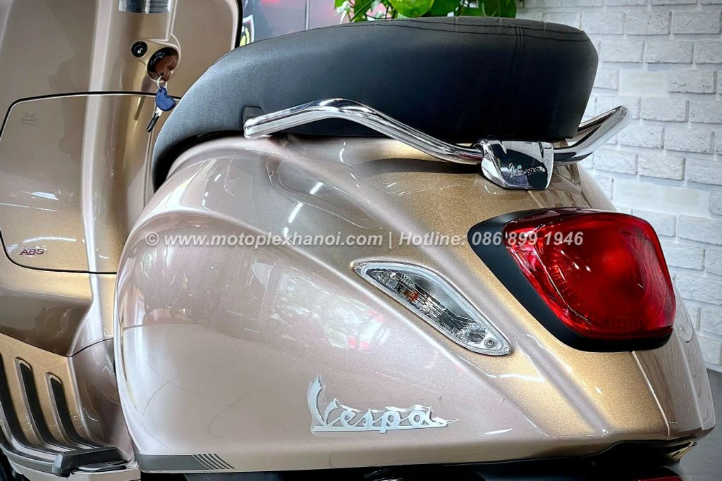 Vespa Sprint S 150 TFT 2024 Thể Thao, Hiện Đại. Bảo Hành 3 năm - Motoplex Hanoi