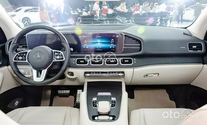 Giá xe Mercedes-Benz GLS 450 4MATIC mới nhất tháng 6/2024