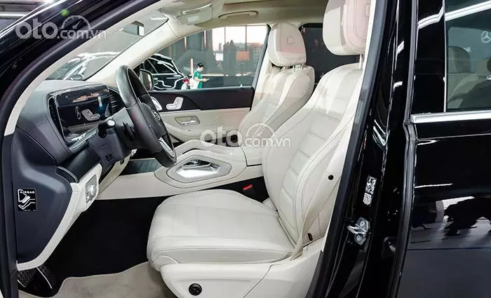 Giá xe Mercedes-Benz GLS 450 4MATIC mới nhất tháng 6/2024