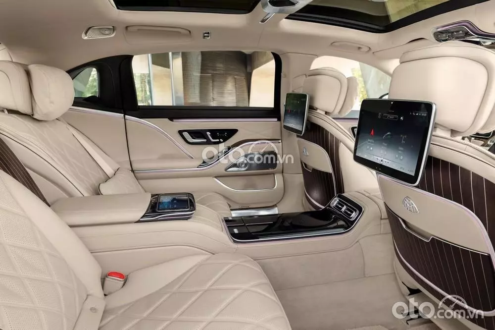 Giá xe Mercedes-Benz Maybach S450 kèm ưu đãi tháng 7/2024