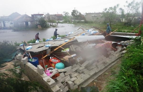 Tại sao bão ở Việt Nam lại hay vào miền Trung?