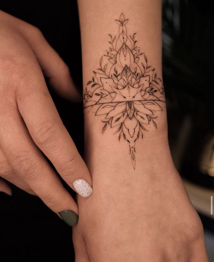 333+ hình xăm ở cổ tay siêu đẹp và chất lừ - Genztattoo