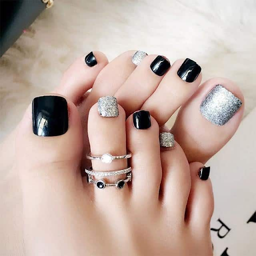 50 mẫu nail móng chân đẹp cập nhật xu hướng HOT trend mới - Stellar Nails & Spa