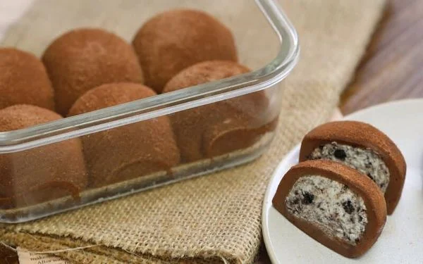 Bánh Oreo bao nhiêu calo? Ăn kèm với món gì?