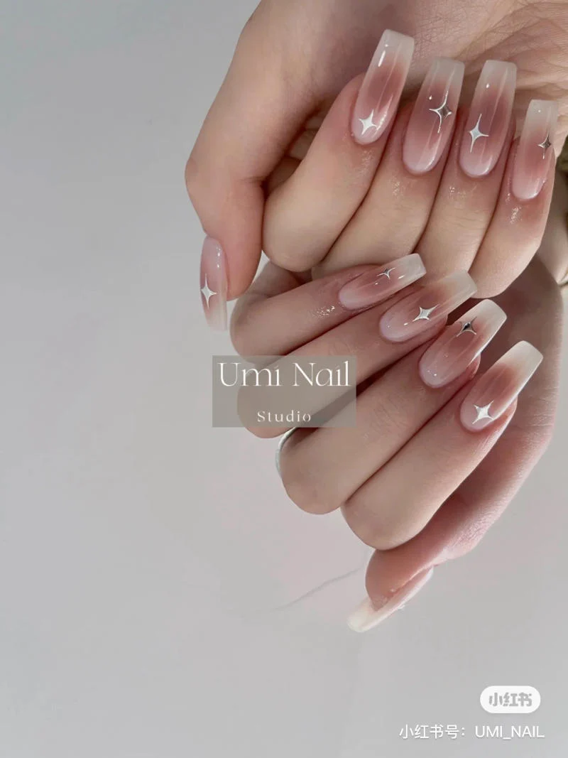 Top 99+ mẫu nail đơn giản, đẹp cho nàng đi học, đi làm