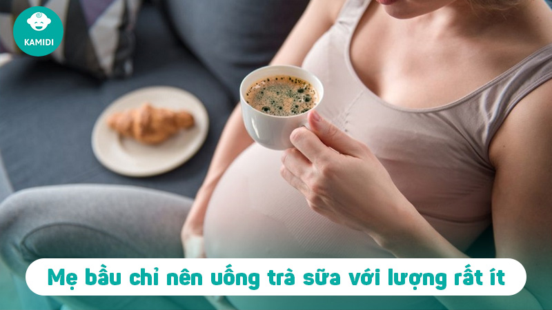 Bầu uống trà sữa được không? Tác hại khi mẹ bầu uống nhiều trà sữa