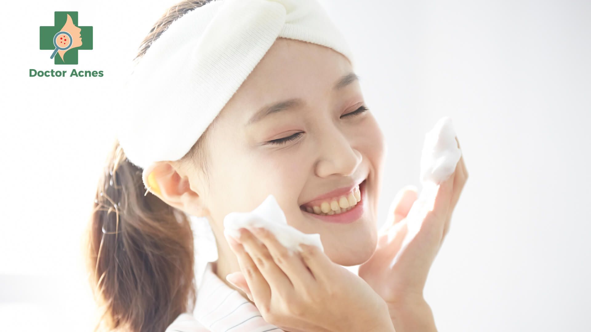 Quy trình các bước skincare cho da mụn chuẩn y khoa