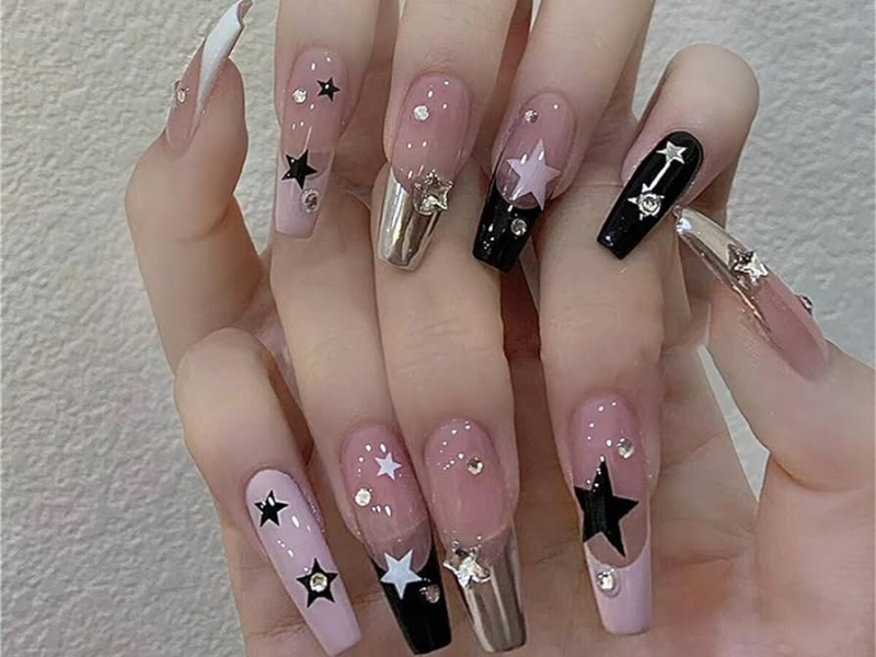 Những mẫu nail vẽ đơn giản đẹp và cực kỳ nổi bật