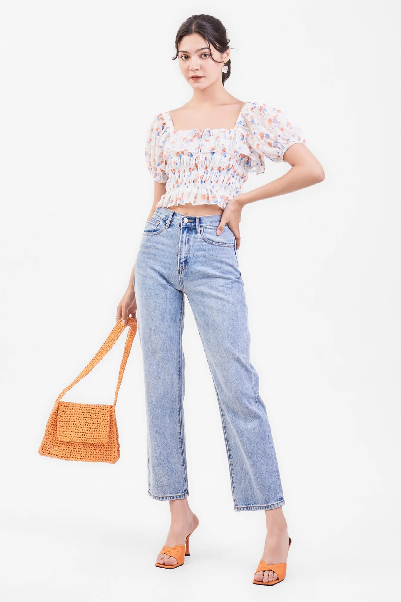 Bỏ Túi Ngay Công Thức Áo Croptop Phối Quần Ống Rộng Siêu Xinh