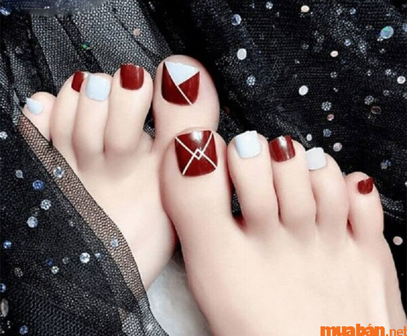 101+ Mẫu nail chân màu đỏ tôn da, “chanh sả” mới nhất