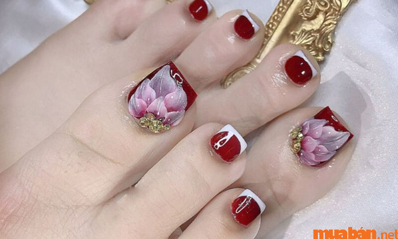 101+ Mẫu nail chân màu đỏ tôn da, “chanh sả” mới nhất