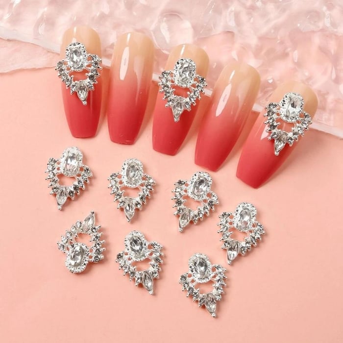 Top 100+ Mẫu Nail Màu Đỏ Đẹp, Quyến Rũ Nhất Năm 2024