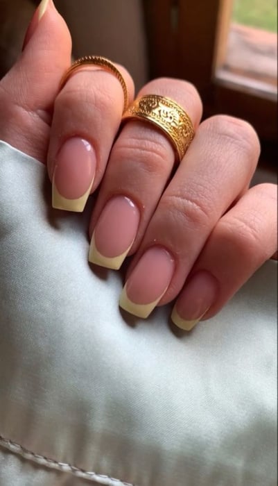 Top 105+ bộ nail màu nude đẹp, nhẹ nhàng 2024