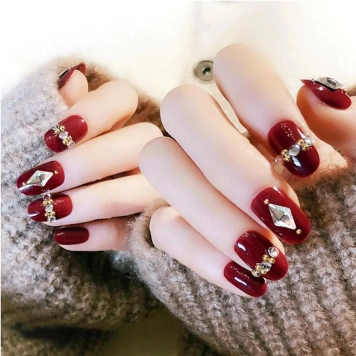 Top 100+ Mẫu Nail Màu Đỏ Đẹp, Quyến Rũ Nhất Năm 2024