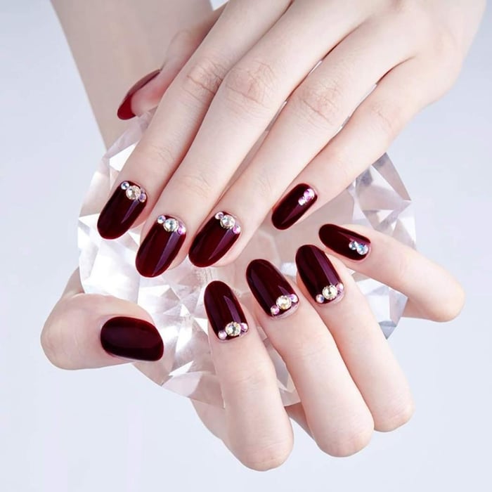 Top 100+ Mẫu Nail Màu Đỏ Đẹp, Quyến Rũ Nhất Năm 2024