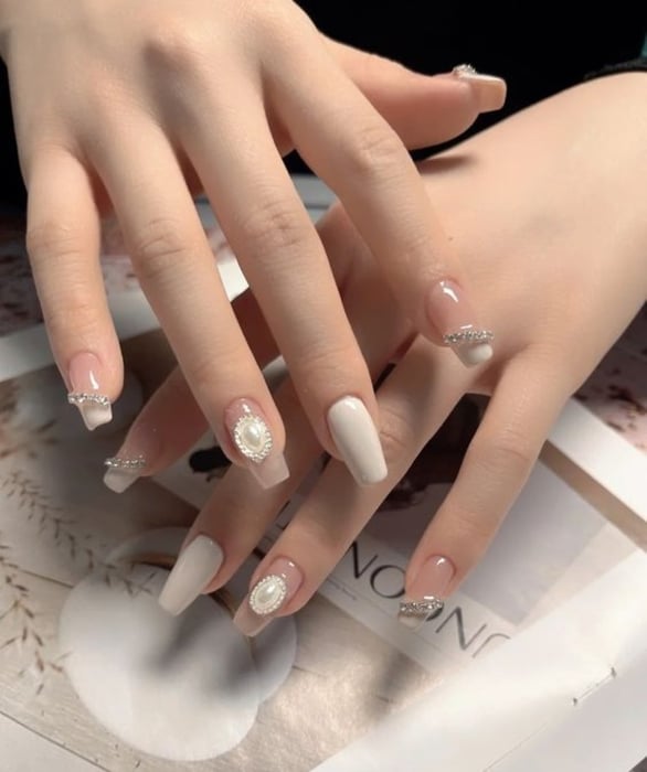 Top 105+ bộ nail màu nude đẹp, nhẹ nhàng 2024