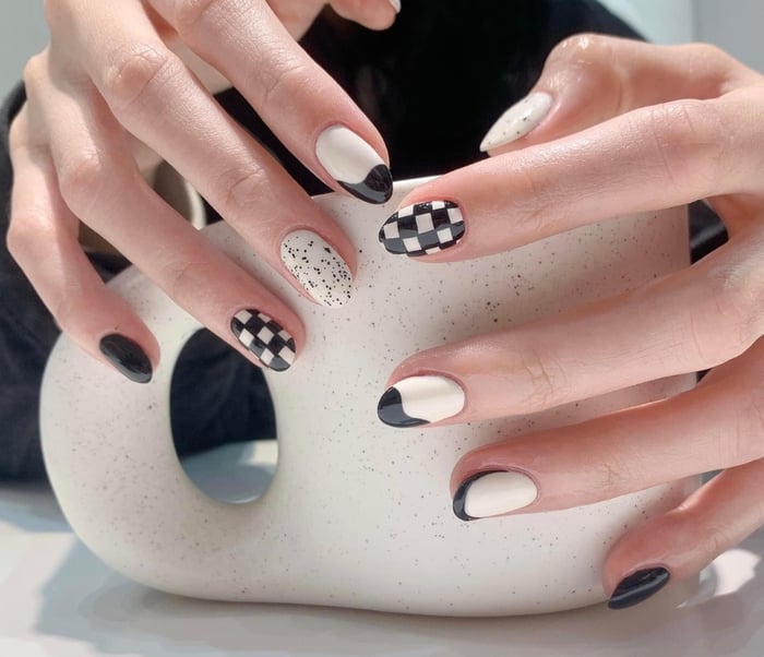 Top 105+ bộ nail màu nude đẹp, nhẹ nhàng 2024