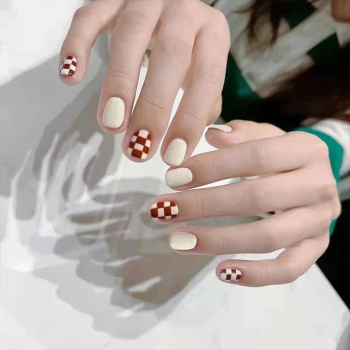 Top 105+ bộ nail màu nude đẹp, nhẹ nhàng 2024