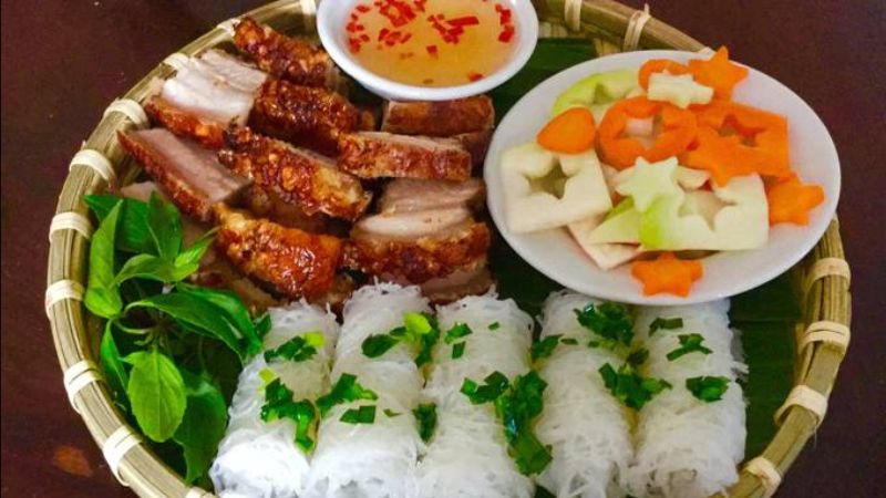 Bánh hỏi bao nhiêu calo? Ăn có béo không? Để được lâu không