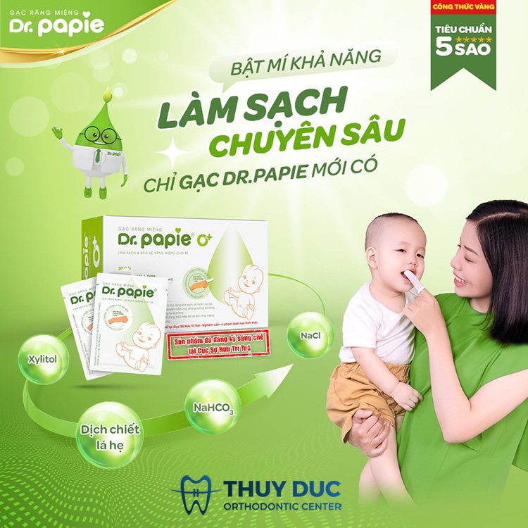 Cách rơ lưỡi cho trẻ sơ sinh bằng lá hẹ