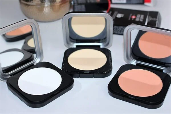 Các Bước Trang Điểm: Gợi Ý Thứ Tự Makeup Cho Người Mới