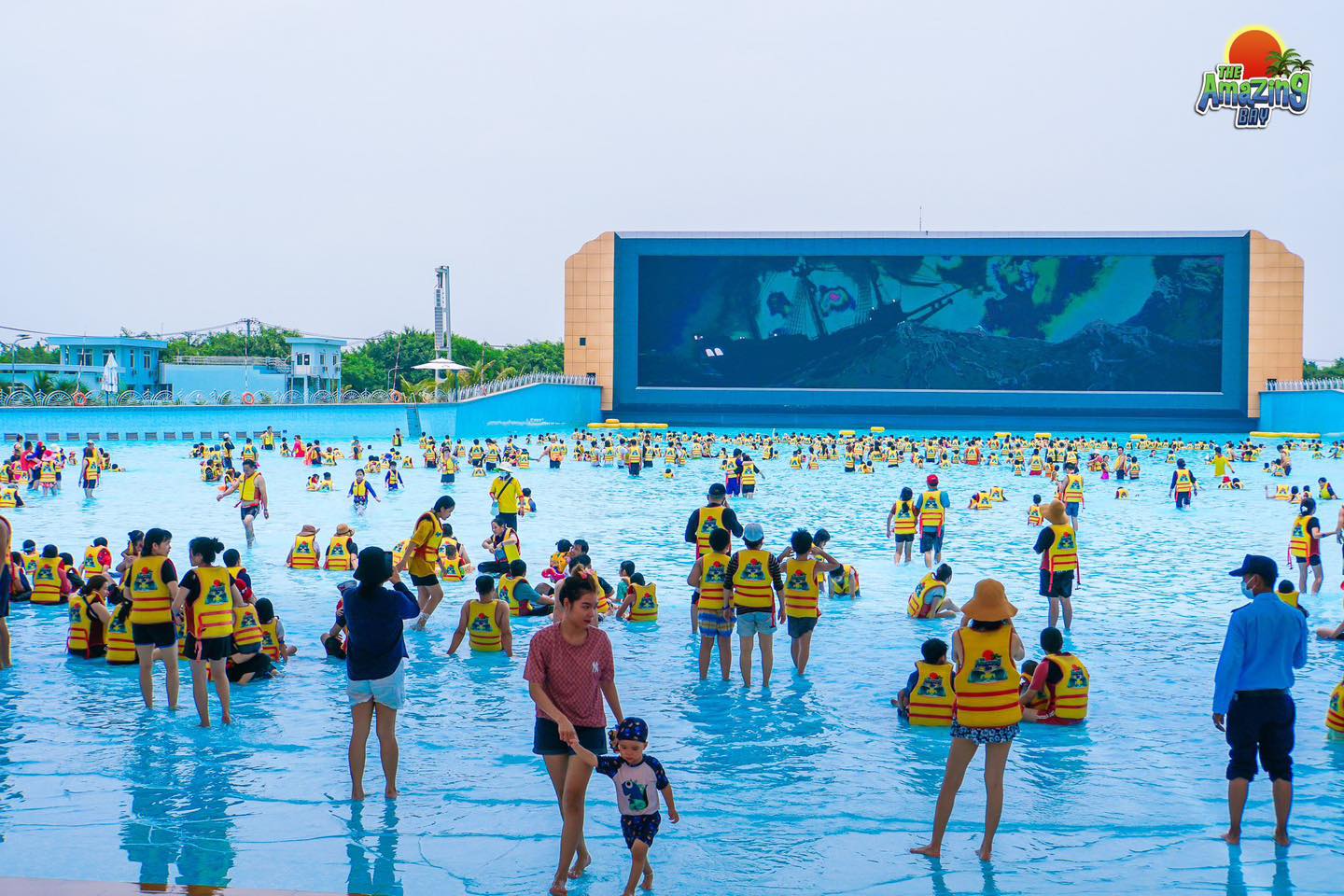 The Amazing Bay - siêu công viên nước lớn nhất Việt Nam