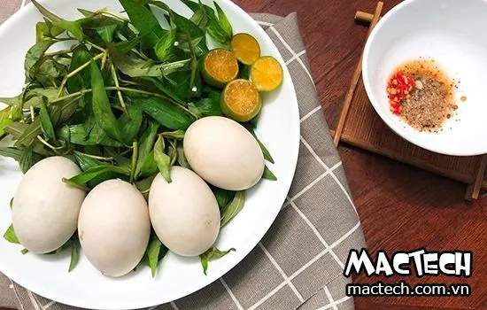 Trứng vịt lộn luộc bao lâu thì chín? 10 hay 15 phút