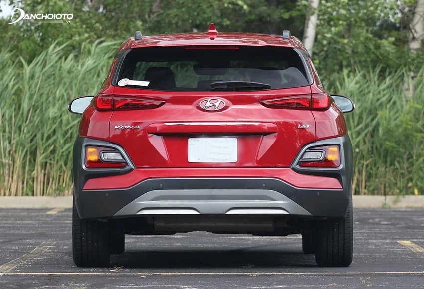 Hyundai Kona: Giá xe lăn bánh & đánh giá thông số kỹ thuật (10/2024)