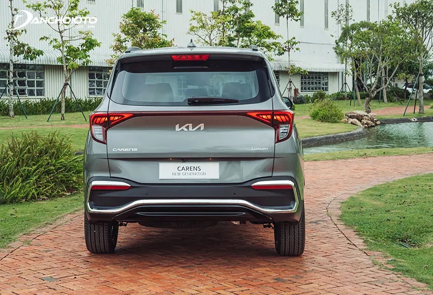 Kia Carens: Giá lăn bánh và thông số kỹ thuật (10/2024)