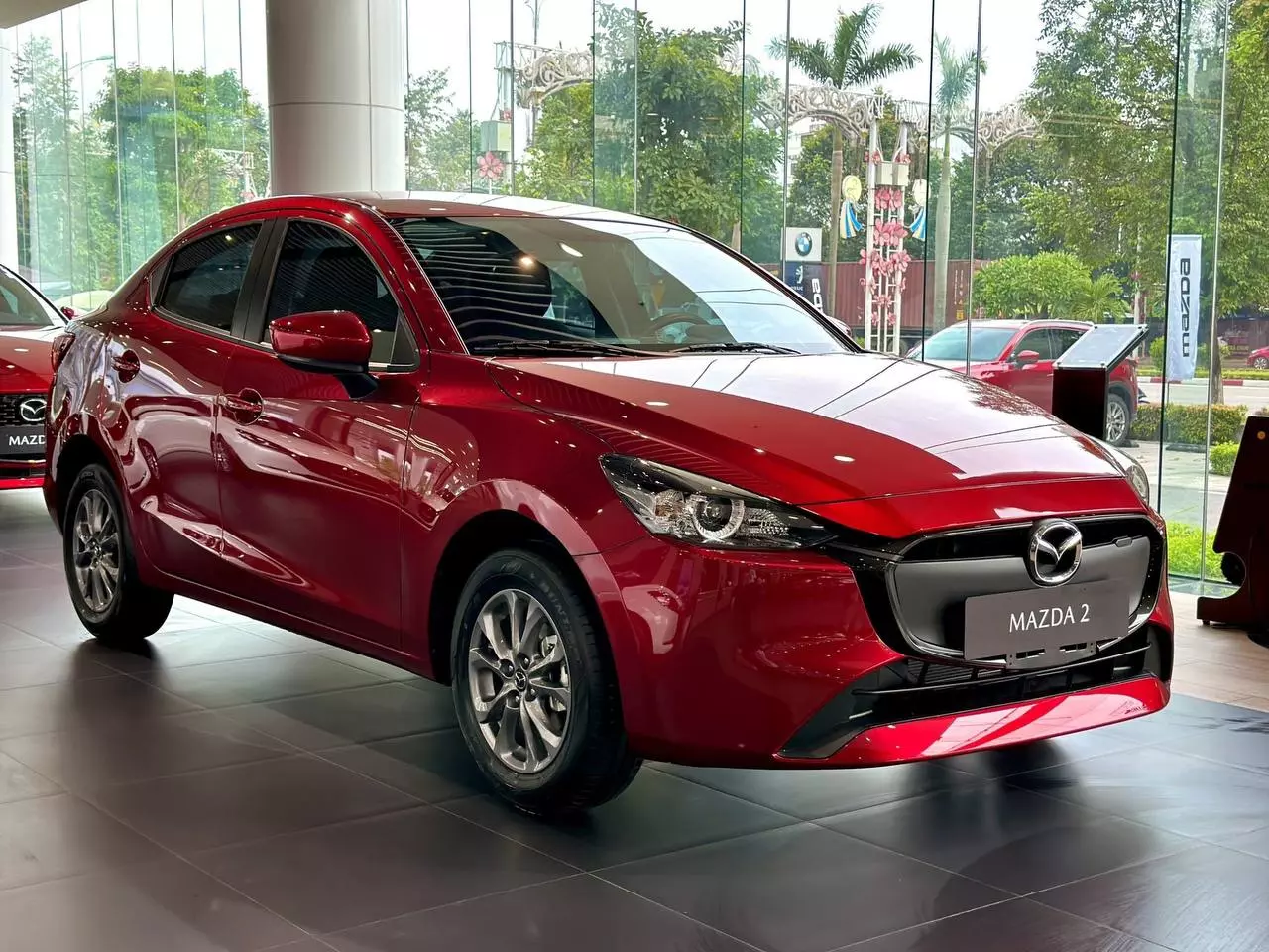 Giá xe Mazda 2 kèm tin khuyến mại hấp dẫn tháng 11/2024