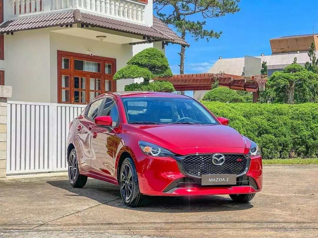 Giá xe Mazda 2 kèm tin khuyến mại hấp dẫn tháng 11/2024