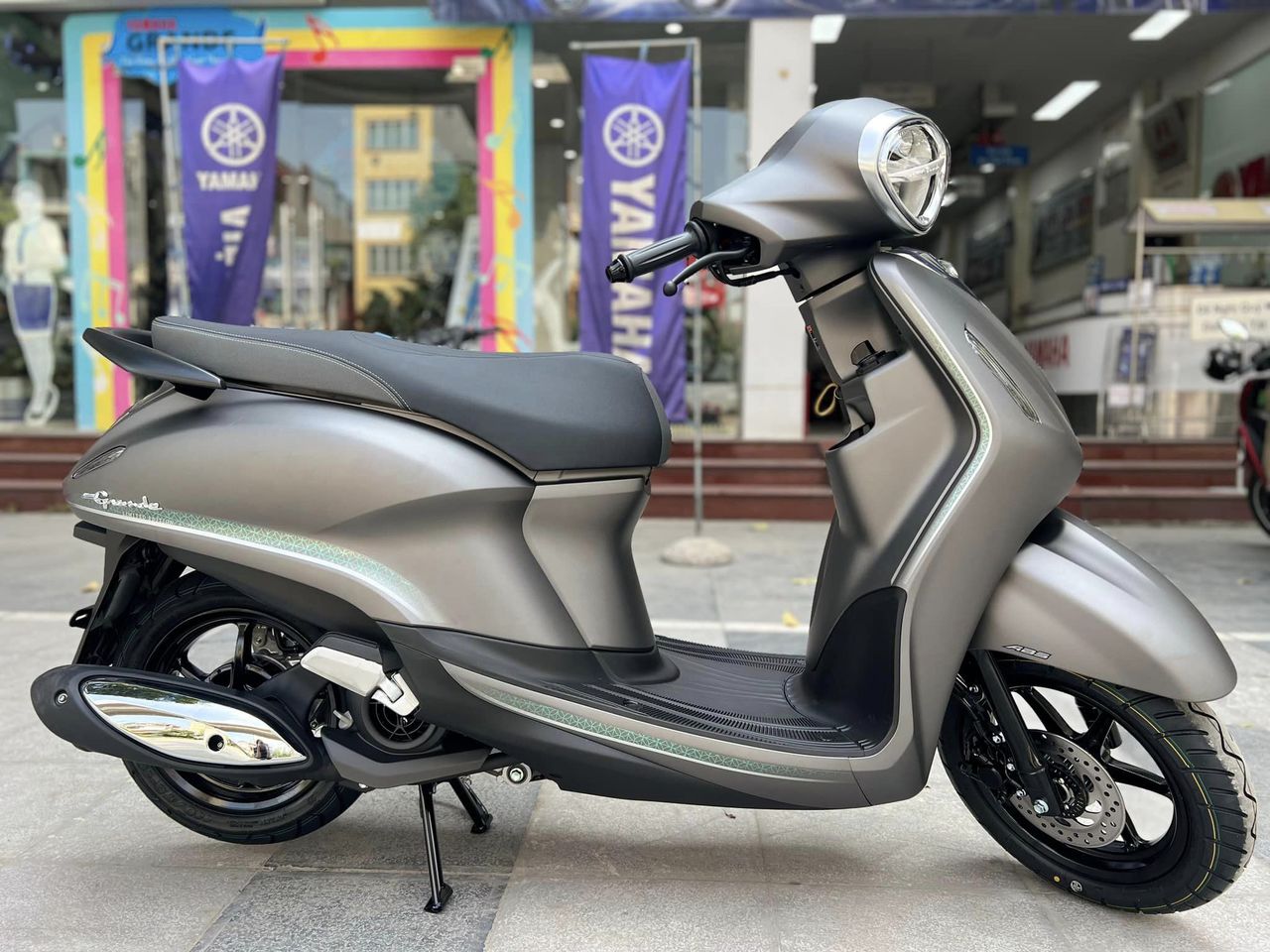 Giá xe Yamaha Grande 2024, phiên bản, màu sắc, thông số (T10/2024)