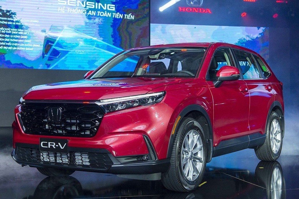 Loạt xe SUV 7 chỗ giá tầm 1 tỷ đồng vừa mạnh mẽ vừa sang trọng