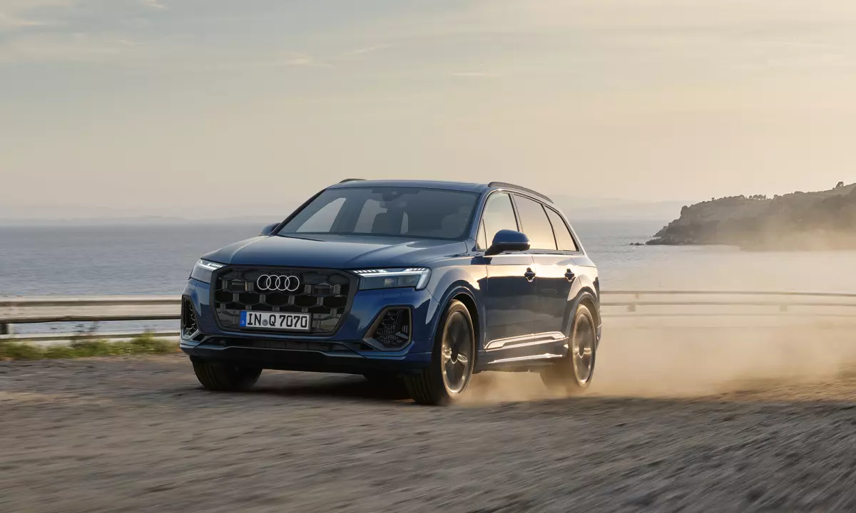 Giá xe Audi Q7 mới nhất kèm ưu đãi tháng 11/2024