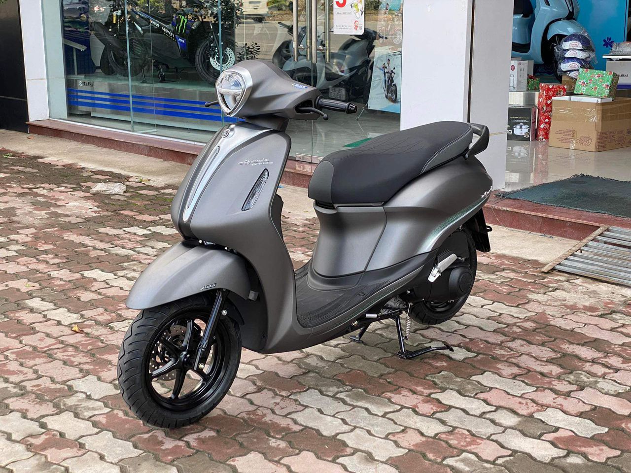 Giá xe Yamaha Grande 2024, phiên bản, màu sắc, thông số (T10/2024)