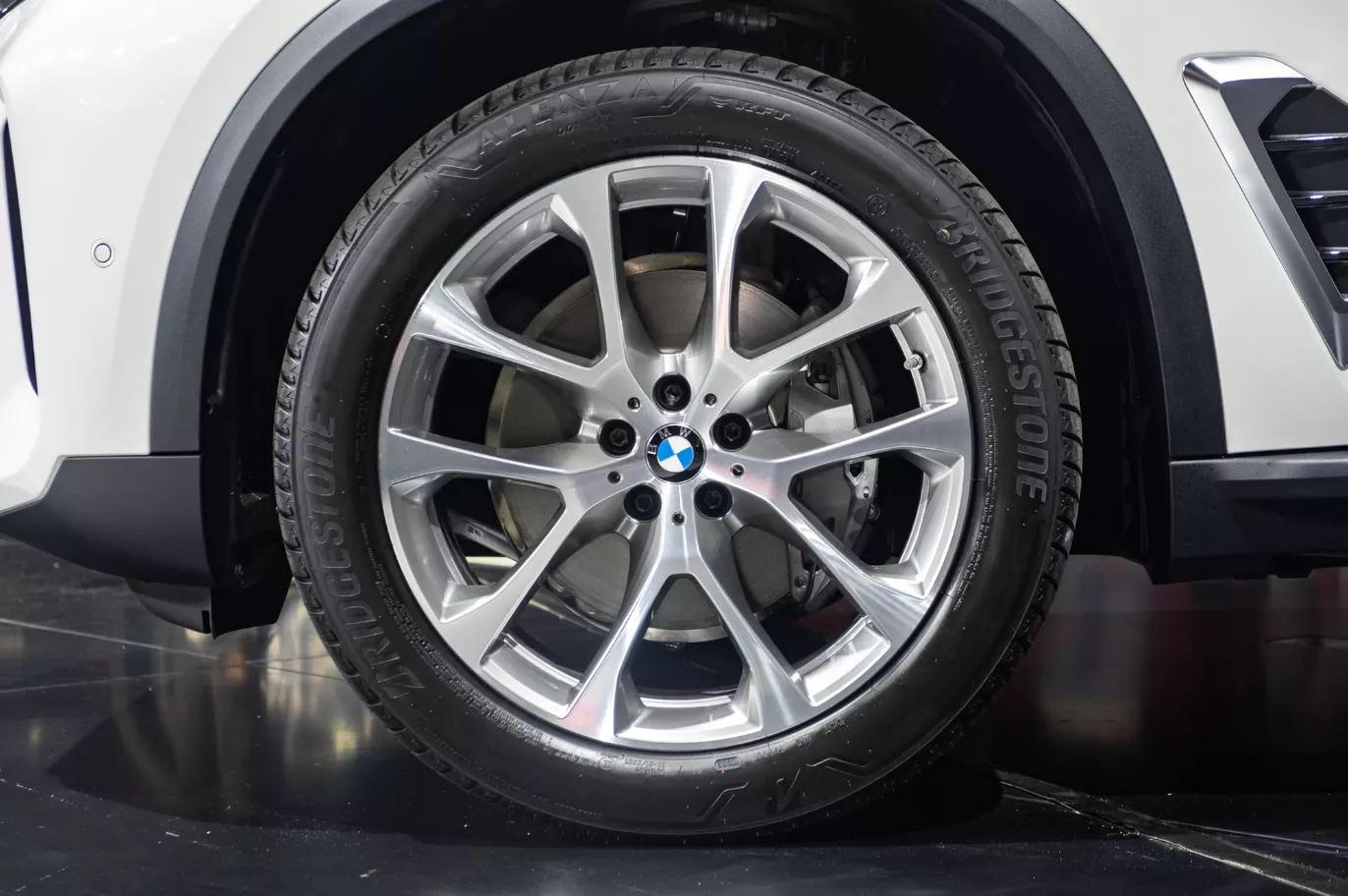 Giá xe BMW X5 kèm tin khuyến mại mới nhất tháng 11/2024