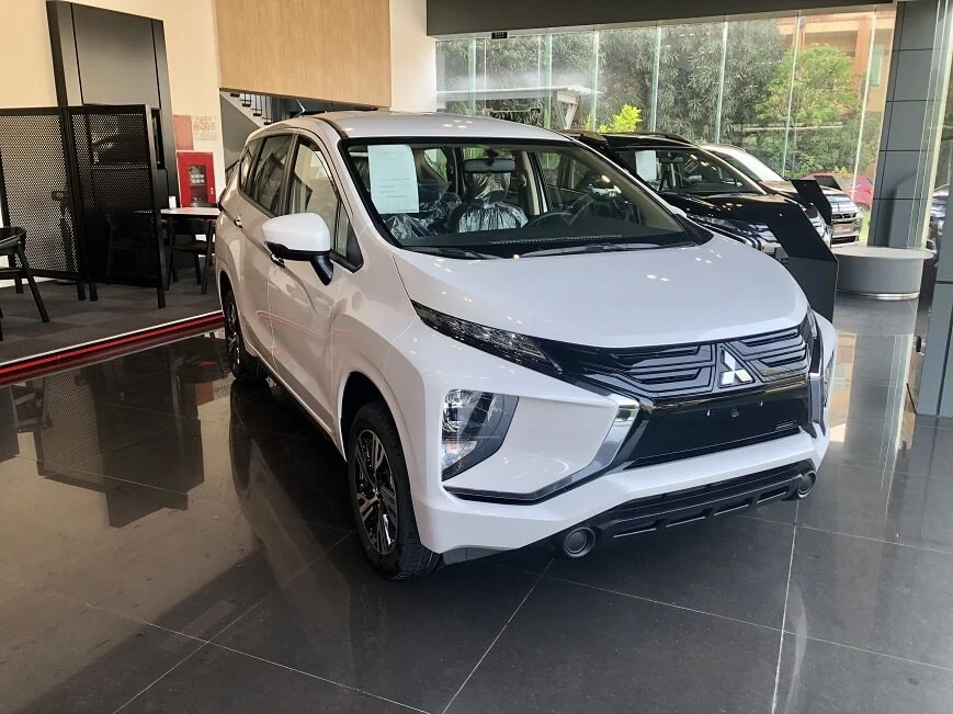 Mitsubishi Xpander 2024: Giá lăn bánh + Khuyến mãi (T8/2024)