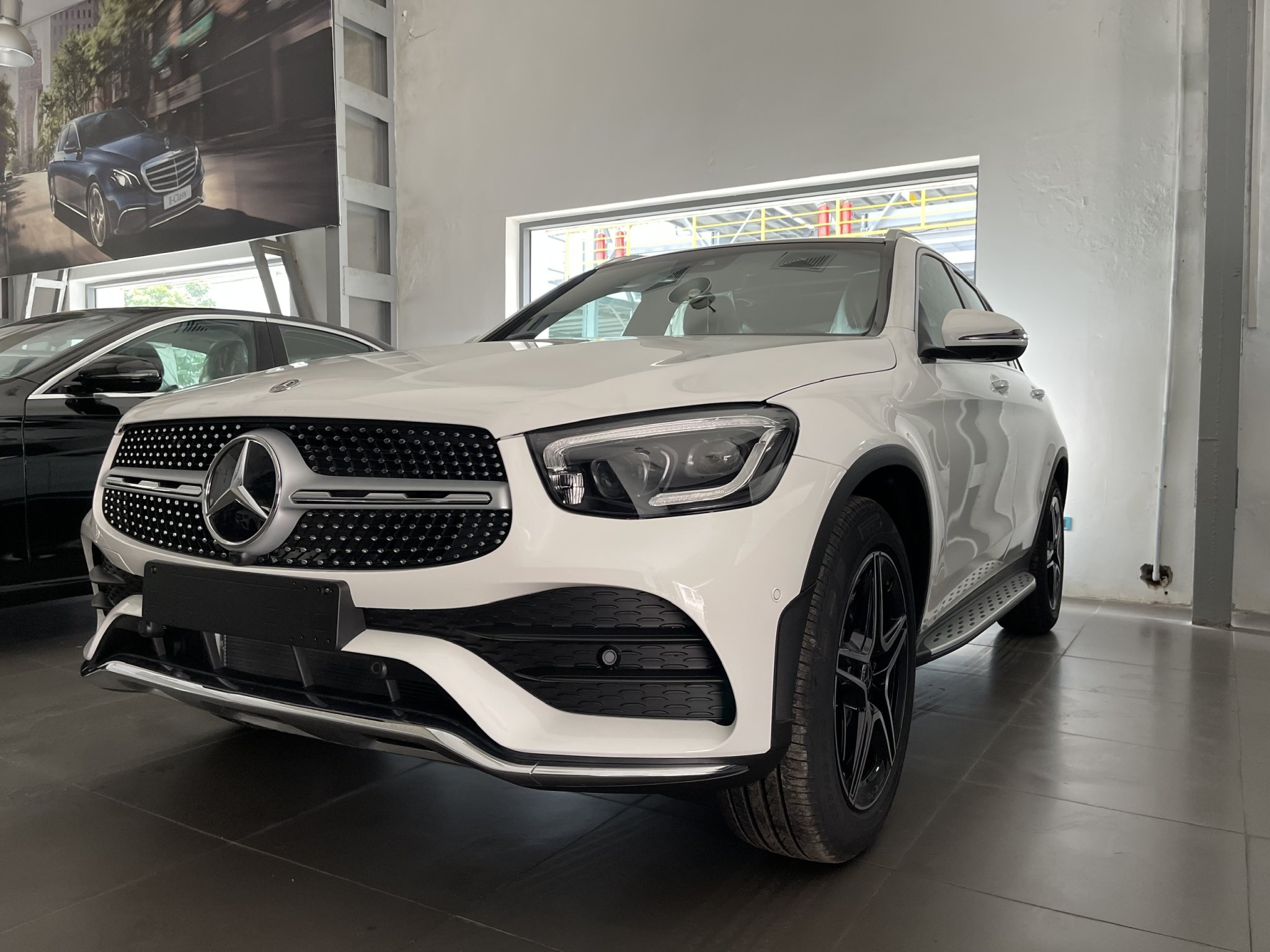 Bảng giá lăn bánh Mercedes GLC 300 4Matic