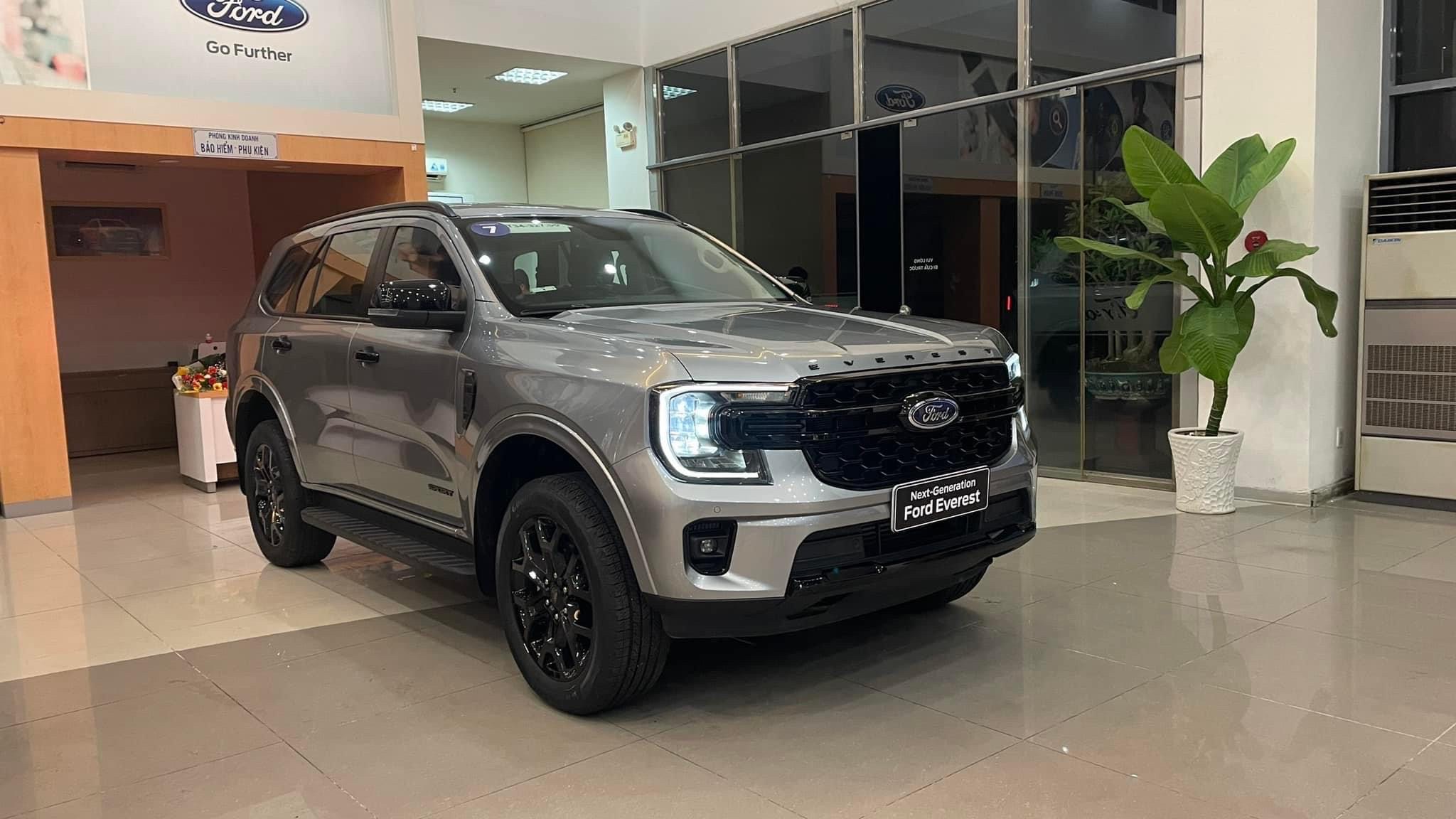 Các Màu Xe Ford Everest 2024