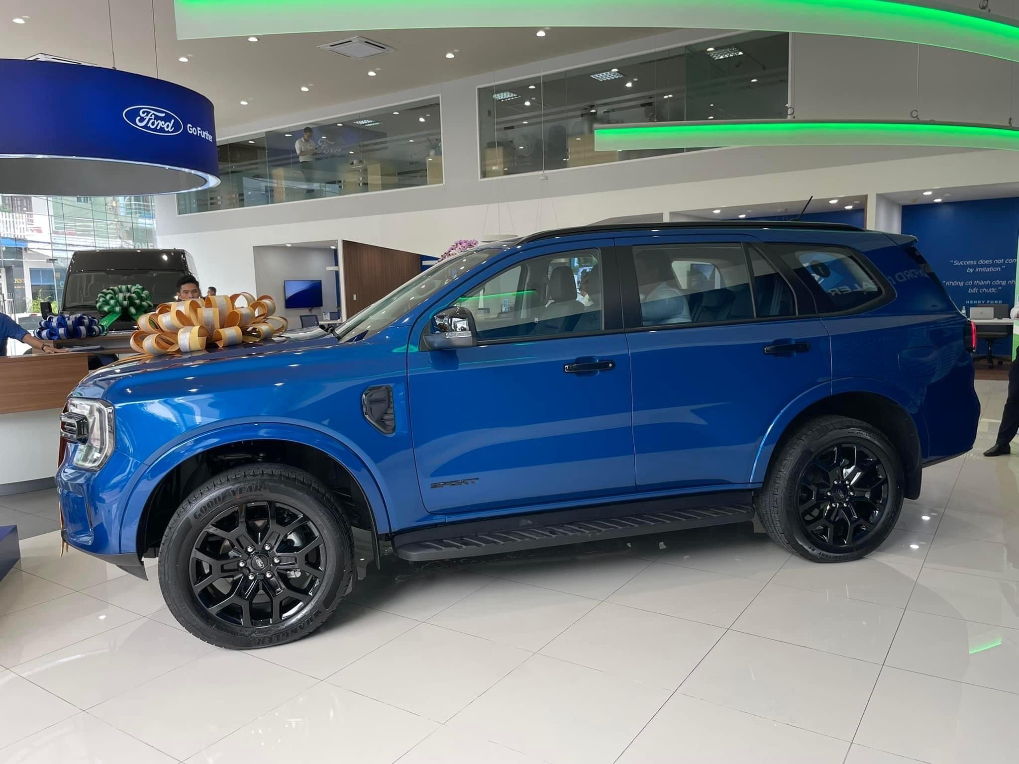 Các Màu Xe Ford Everest 2024