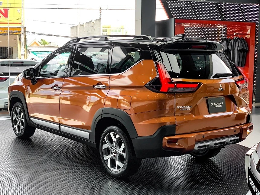 Mitsubishi Xpander 2024: Giá lăn bánh + Khuyến mãi (T8/2024)