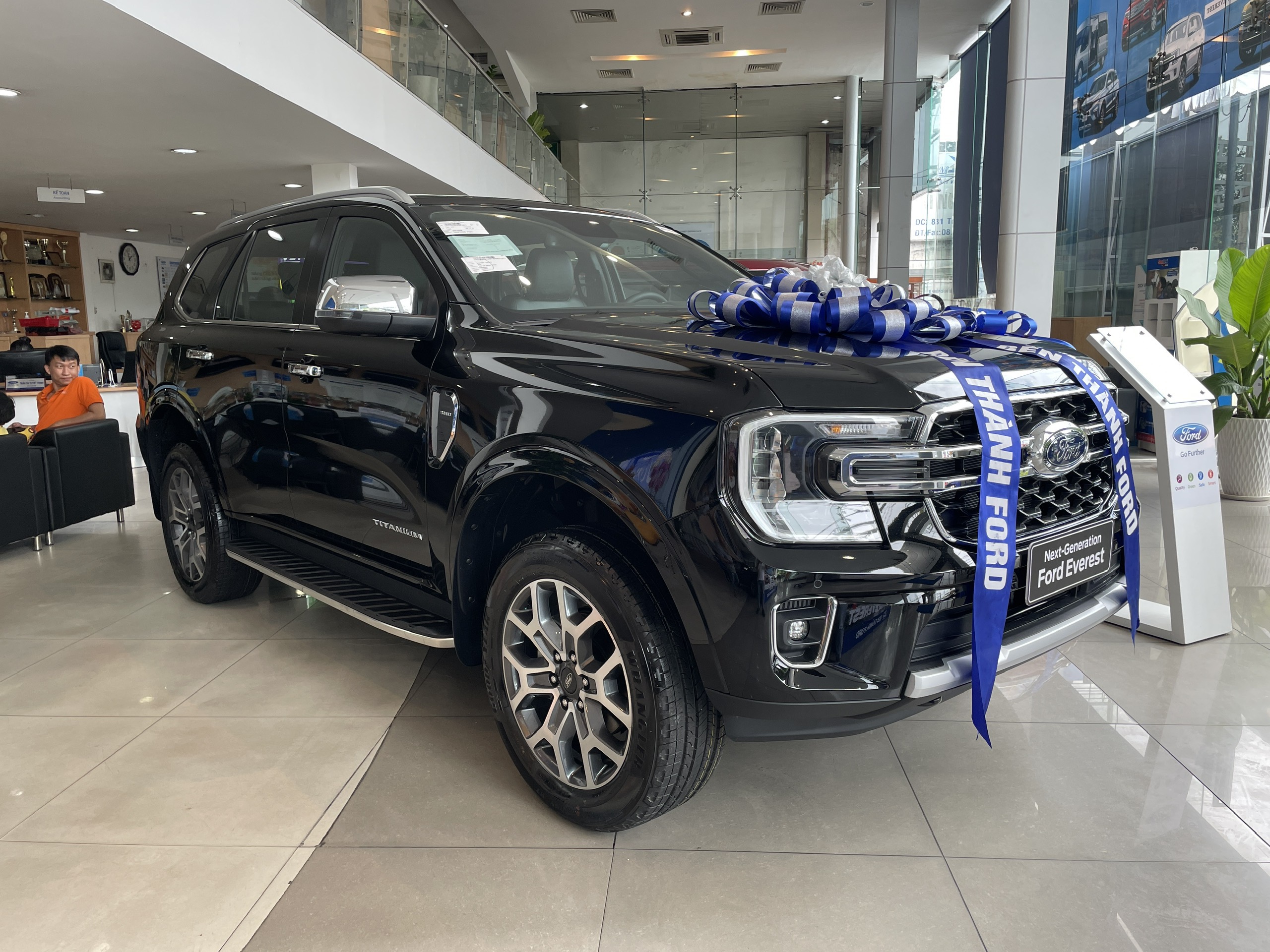 Các Màu Xe Ford Everest 2024