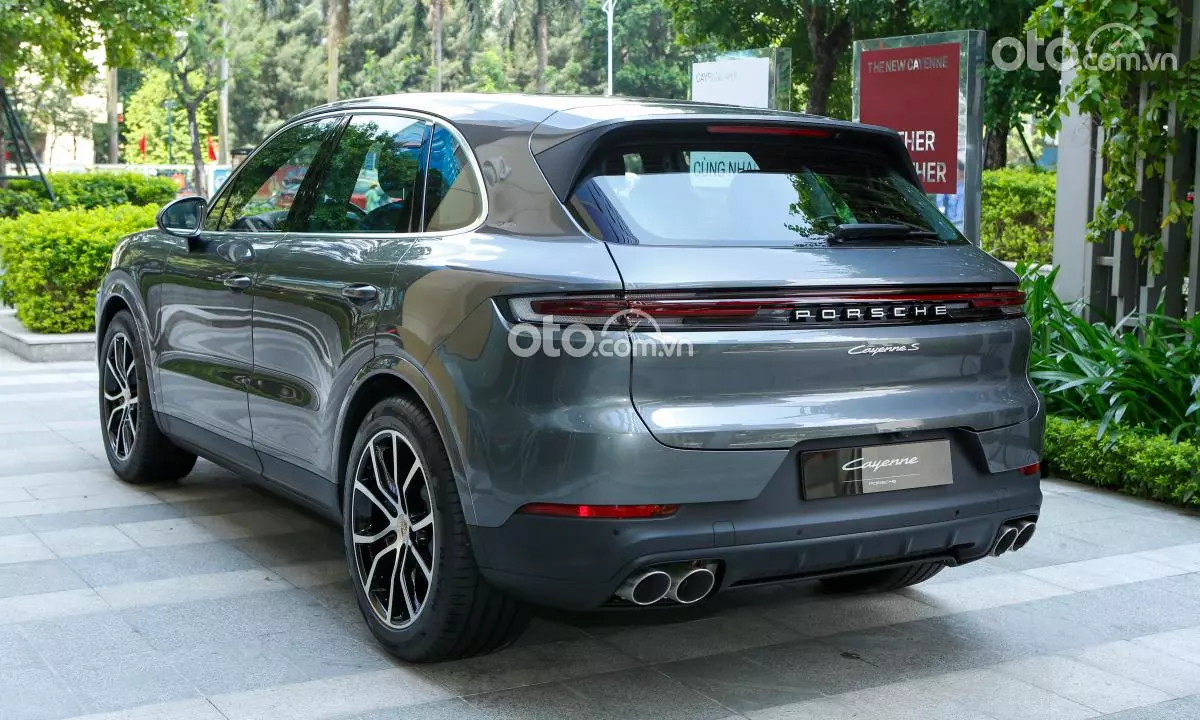 Giá xe Porsche Cayenne kèm ưu đãi tháng 11/2024