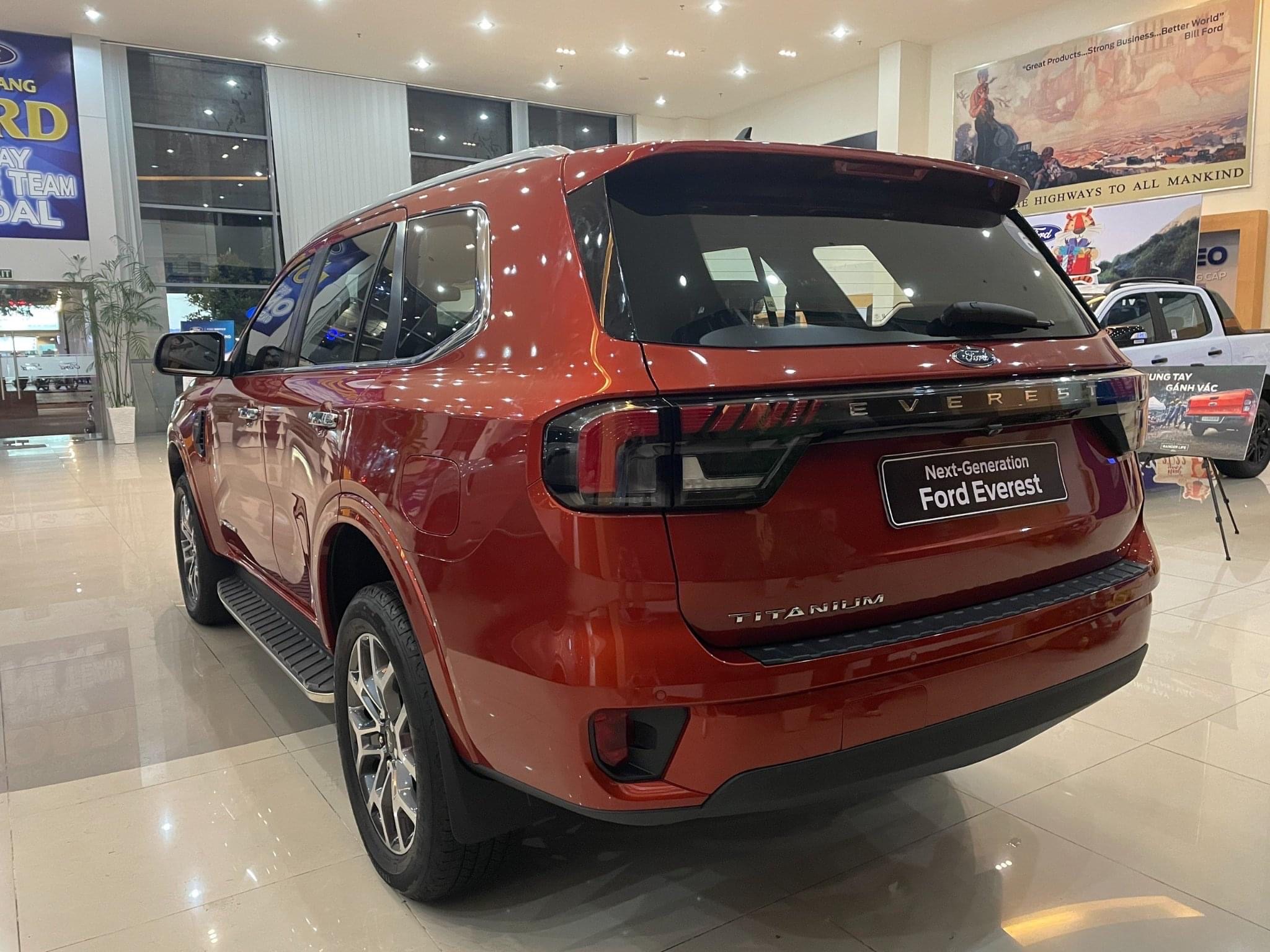 Các Màu Xe Ford Everest 2024