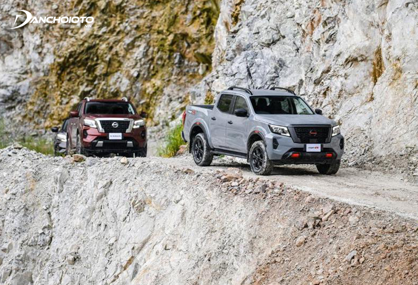 Nissan Navara: Giá xe lăn bánh & thông số kỹ thuật (9/2024)