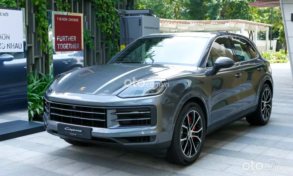 Giá xe Porsche Cayenne kèm ưu đãi tháng 11/2024