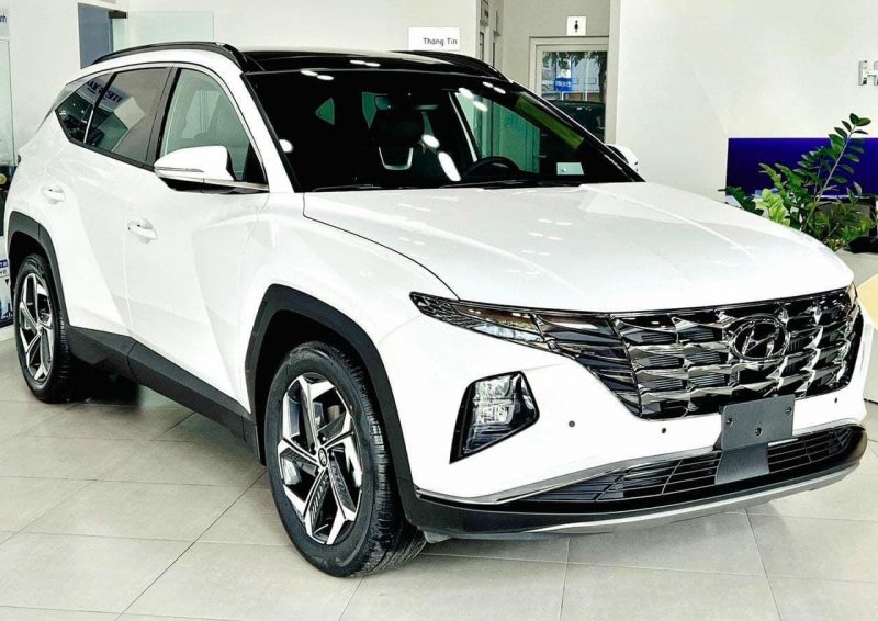 Hyundai Tucson 2024: Giá lăn bánh, Thông tin Xe & Ưu đãi tháng 09/2024